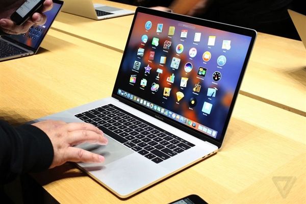 蘋果電腦出貨量大減!Macbook筆記本銷量下滑
